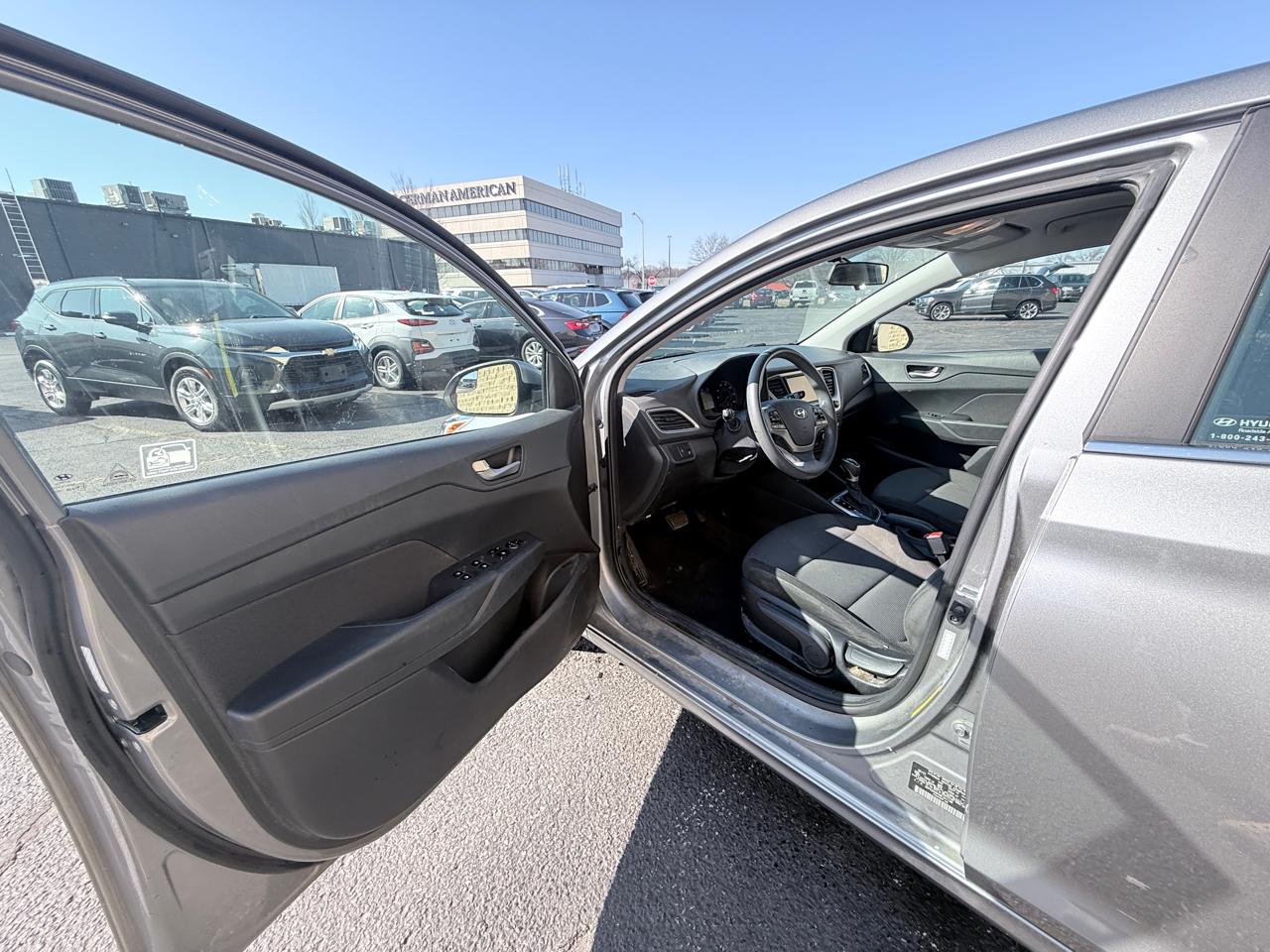 Hyundai Accent SE 4-Door 6A 2021