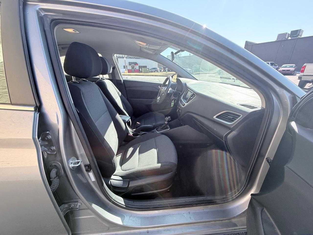 Hyundai Accent SE 4-Door 6A 2021