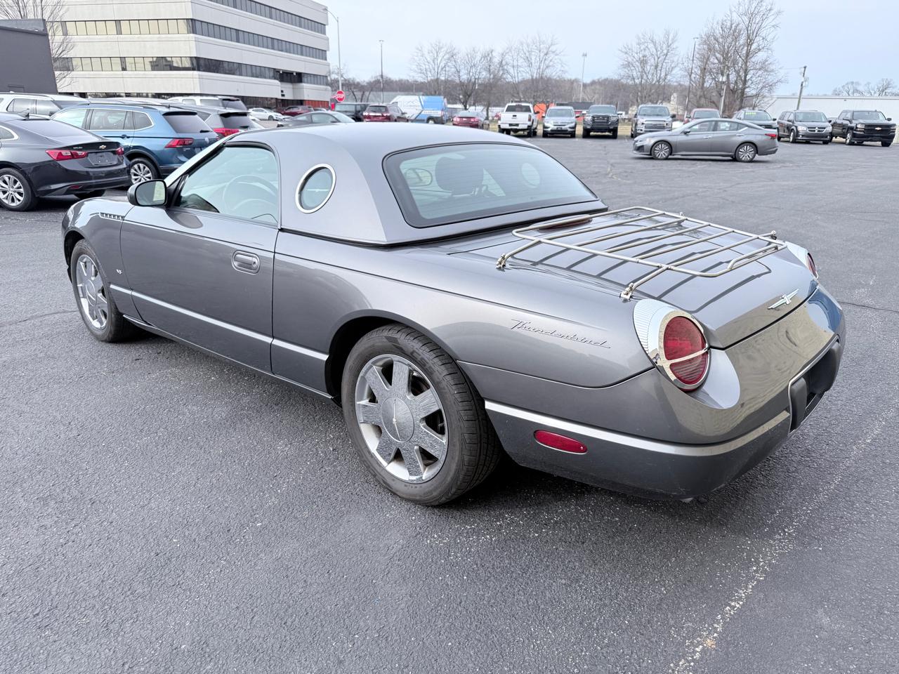 Ford Thunderbird Deluxe 2003
