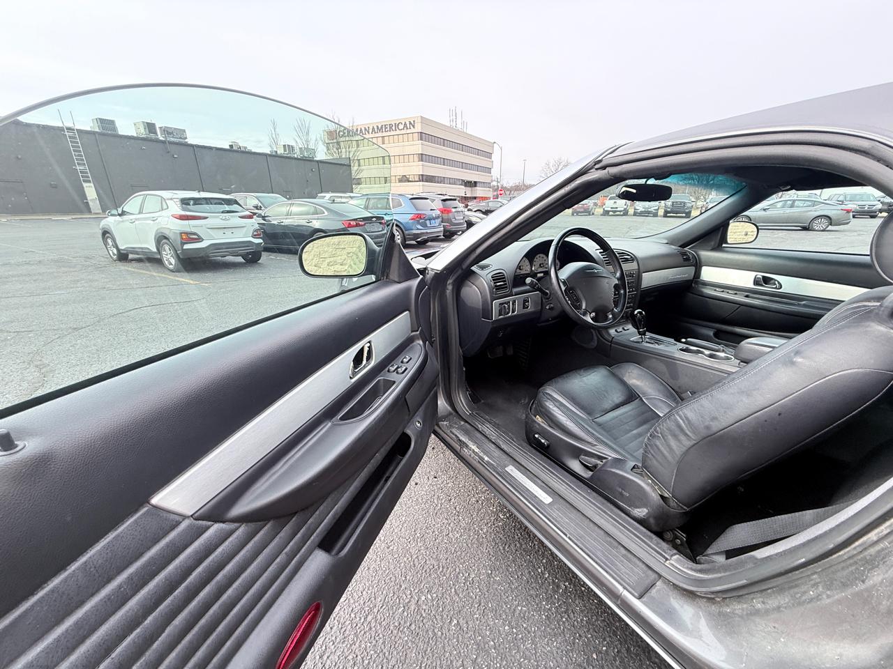 Ford Thunderbird Deluxe 2003