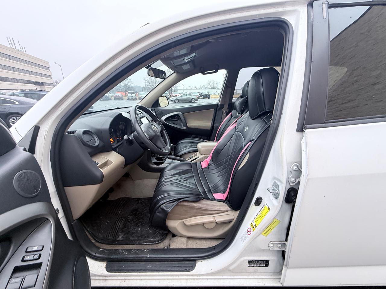 Toyota RAV4 Base I4 2WD 2009