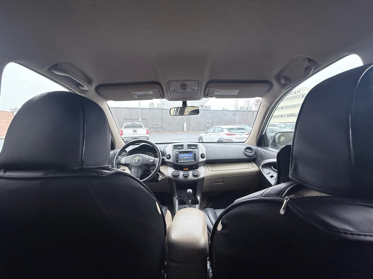 Toyota RAV4 Base I4 2WD 2009