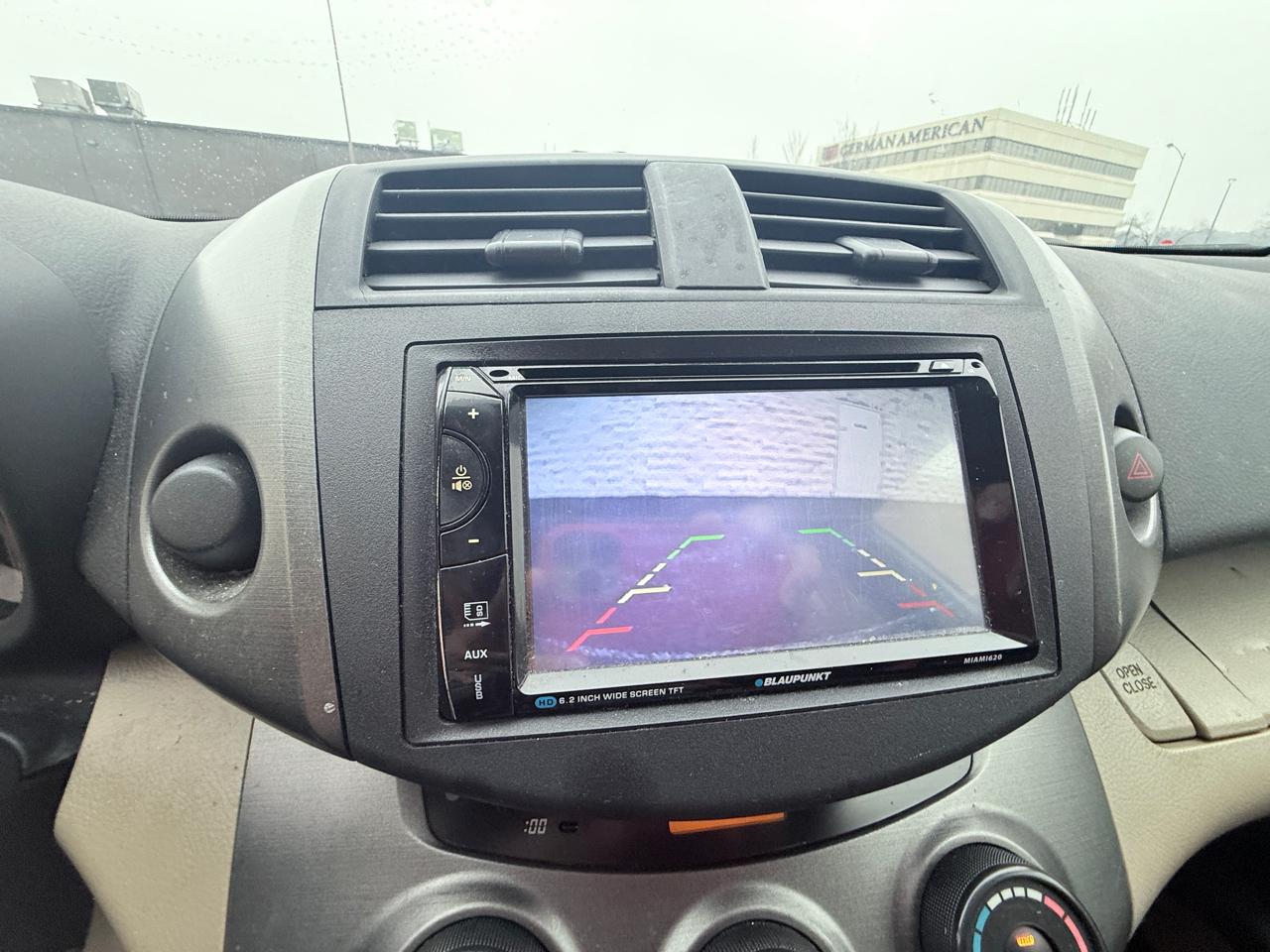 Toyota RAV4 Base I4 2WD 2009