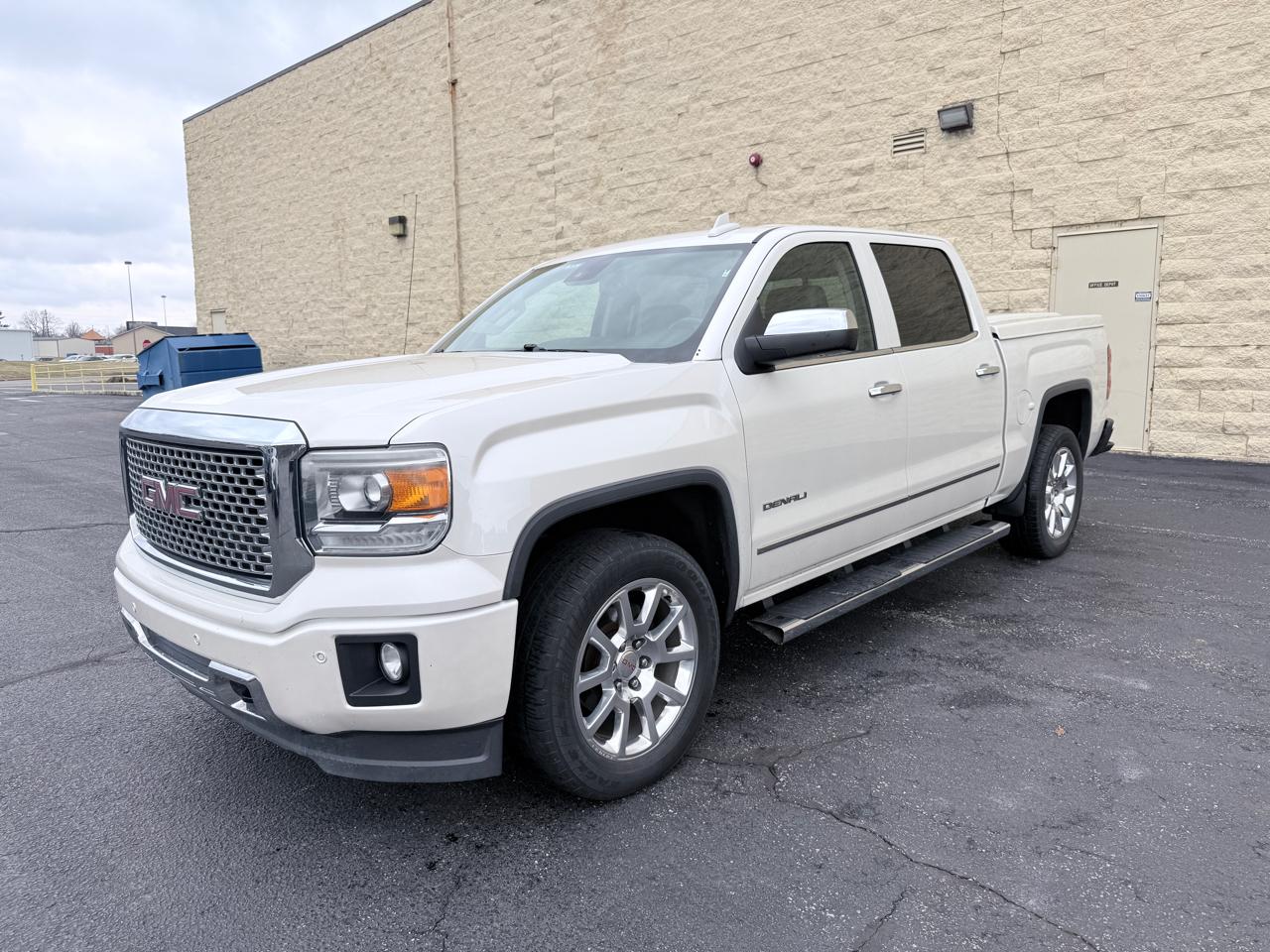 GMC Sierra 1500 Denali Crew Cab Short Box 4WD 2015