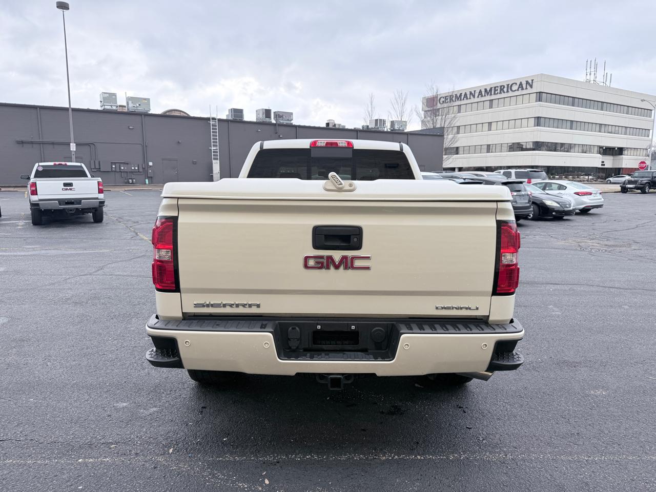 GMC Sierra 1500 Denali Crew Cab Short Box 4WD 2015