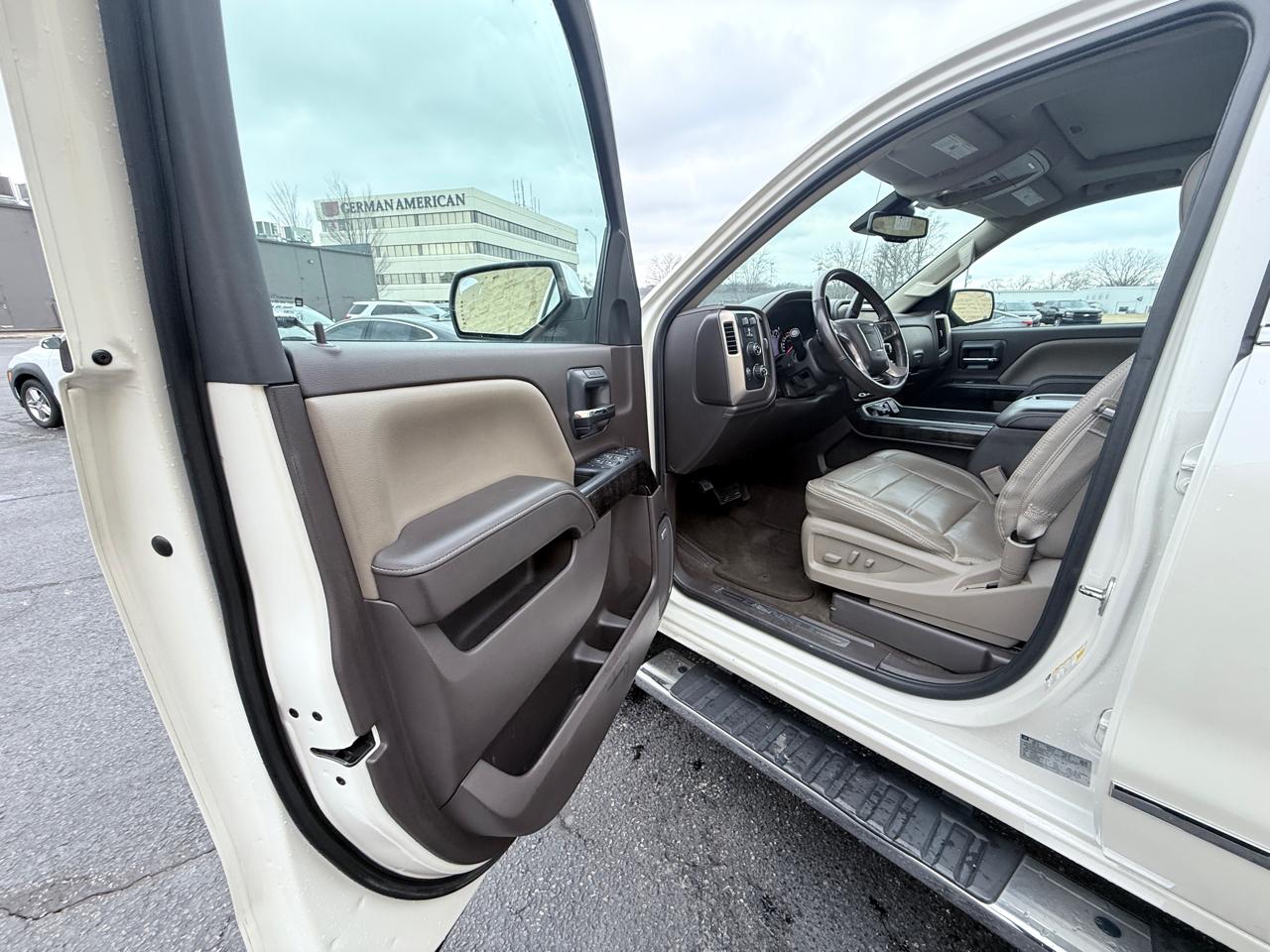 GMC Sierra 1500 Denali Crew Cab Short Box 4WD 2015