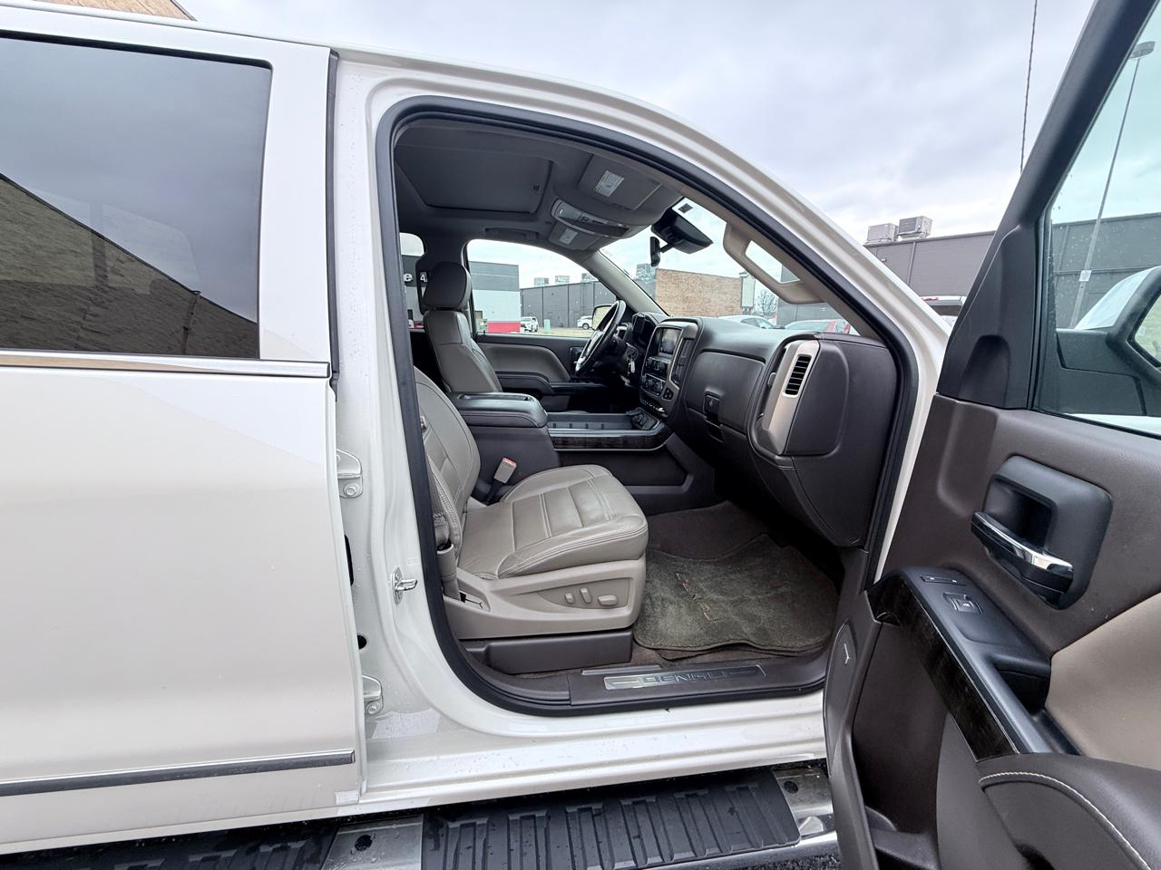 GMC Sierra 1500 Denali Crew Cab Short Box 4WD 2015