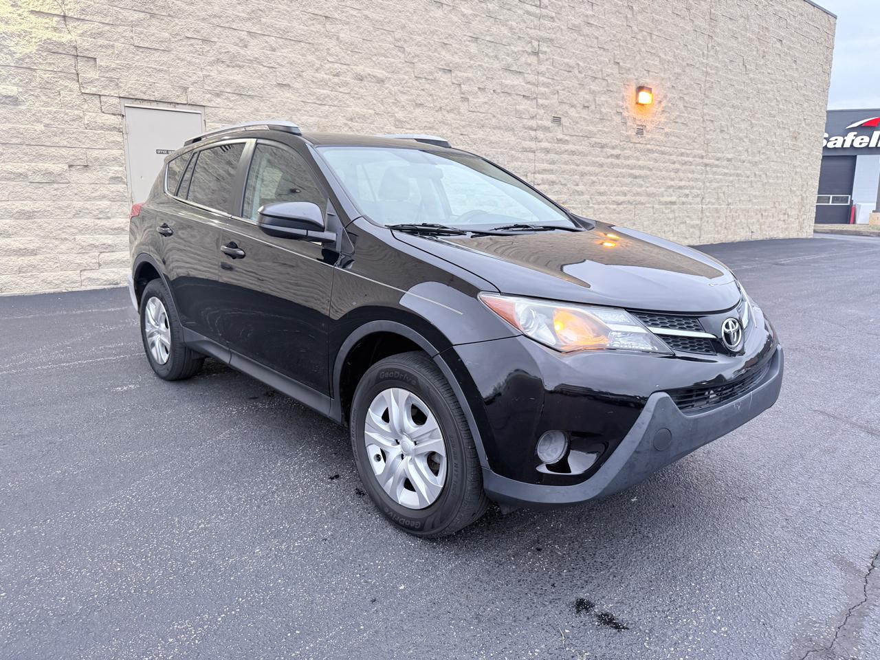 Toyota RAV4 LE AWD 2013