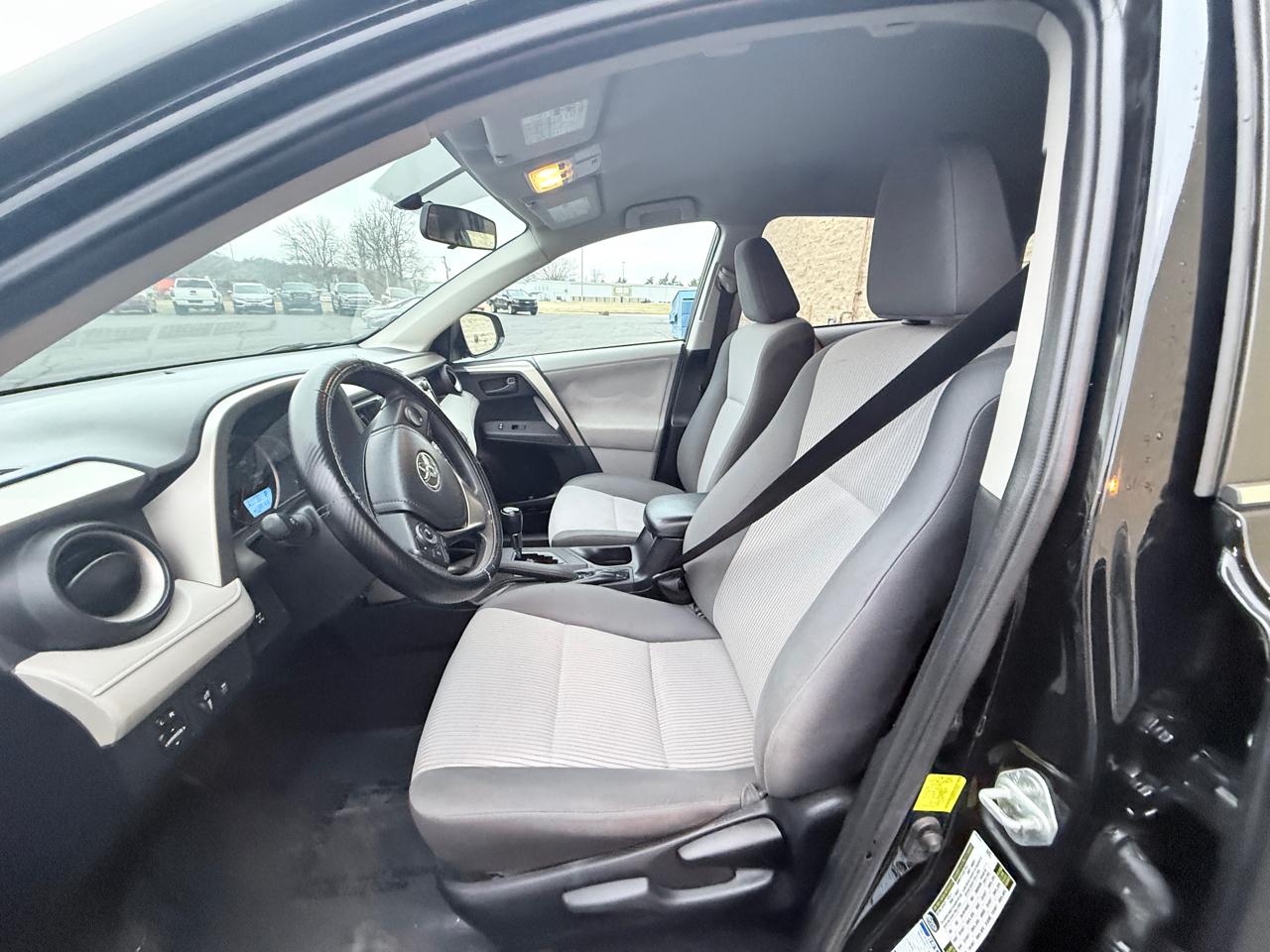 Toyota RAV4 LE AWD 2013