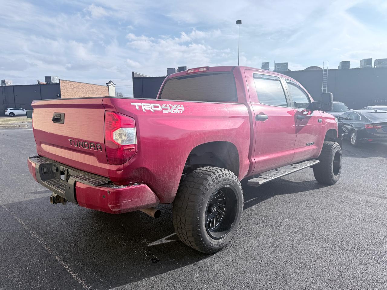Toyota Tundra SR5 5.7L V8 FFV CrewMax 4WD 2019