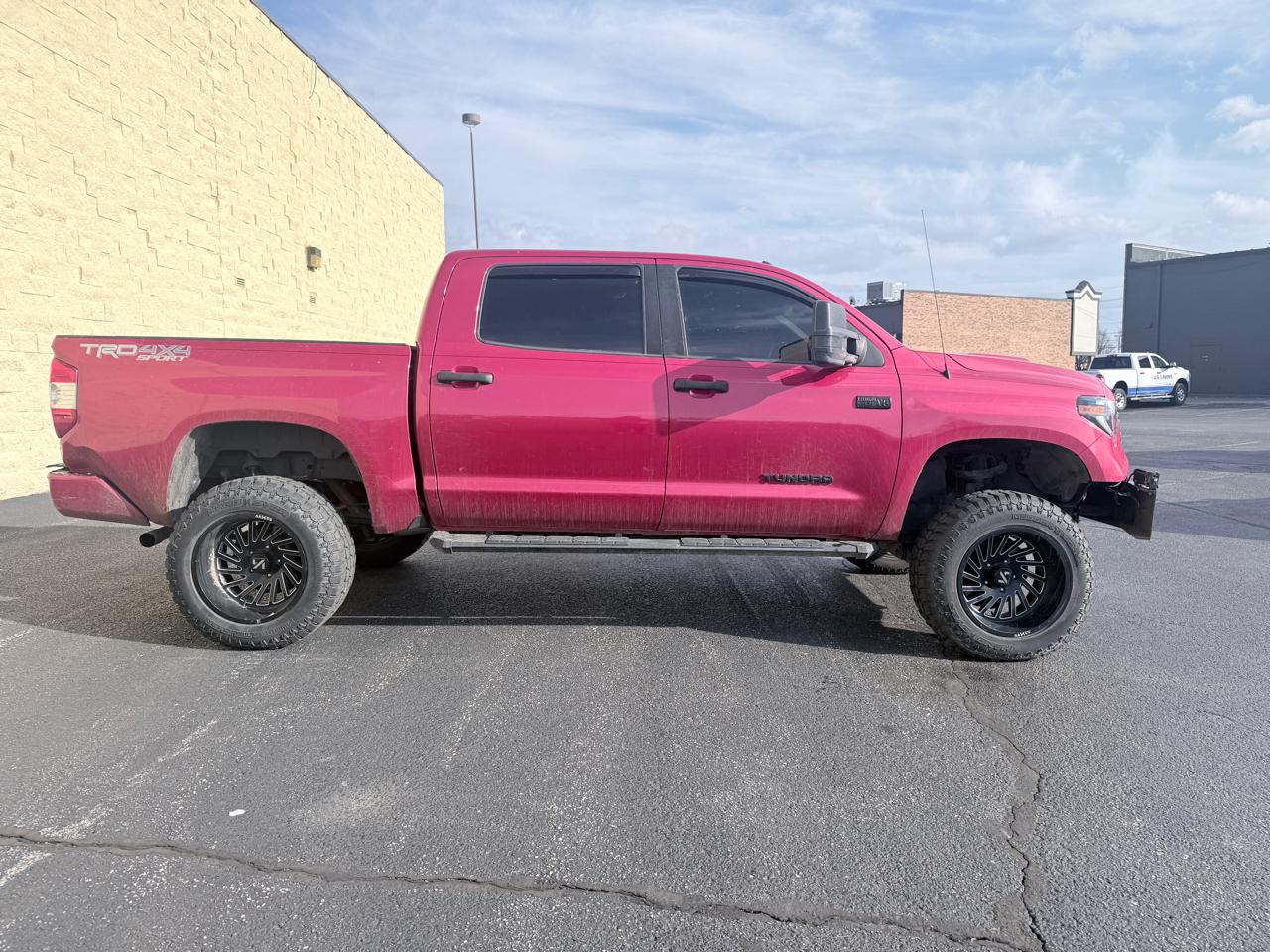 Toyota Tundra SR5 5.7L V8 FFV CrewMax 4WD 2019