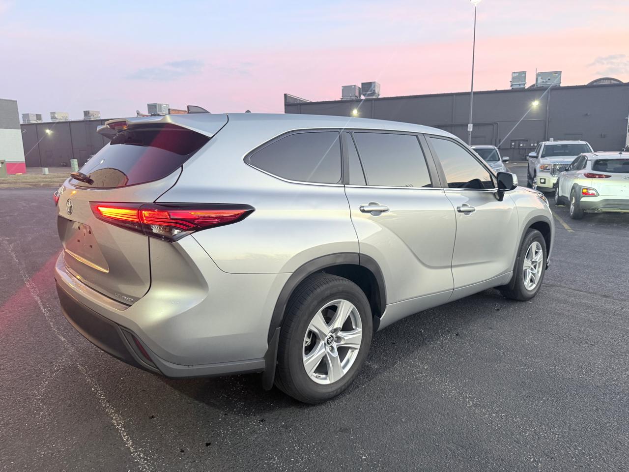 Toyota Highlander Others 2023