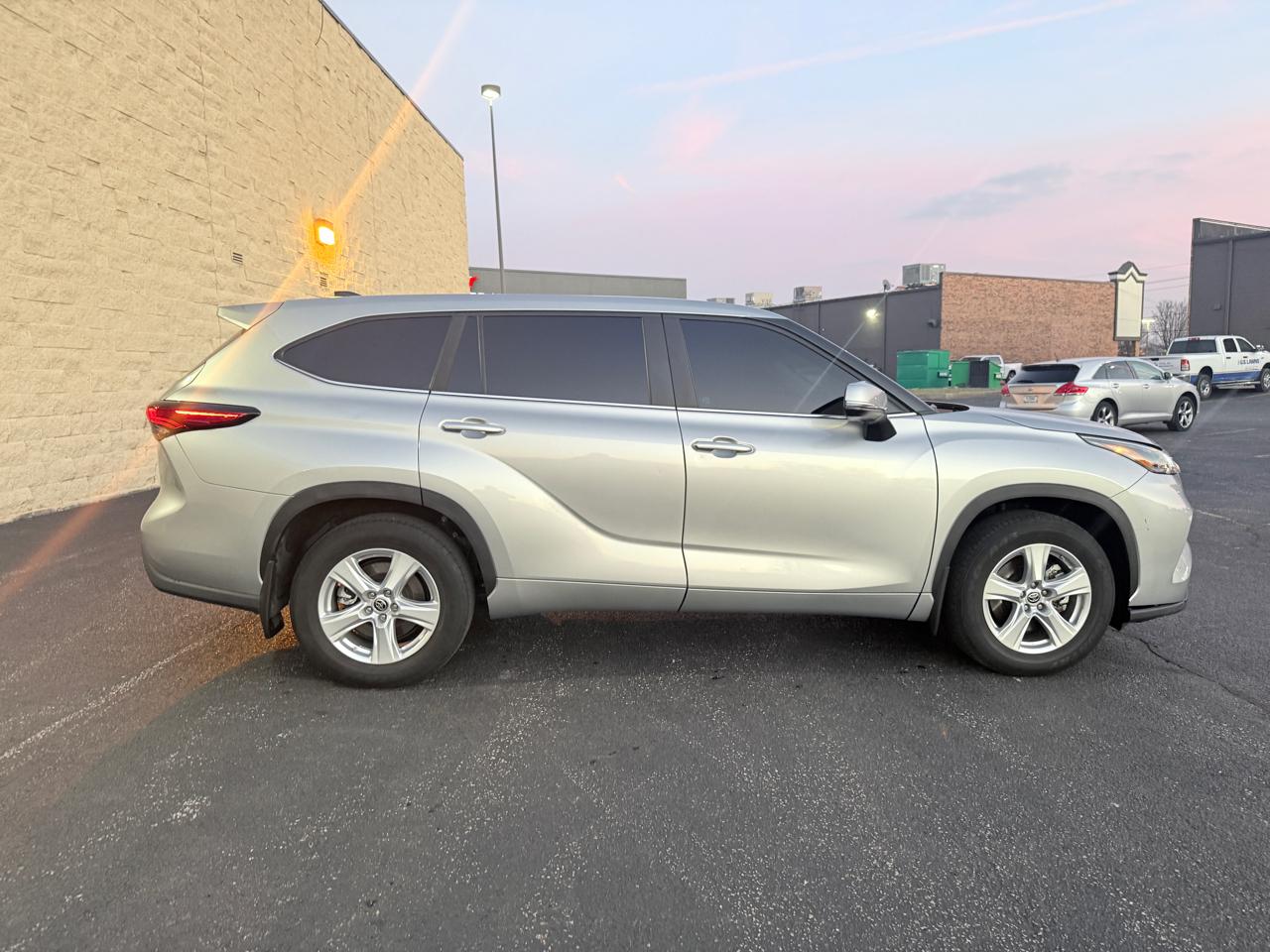 Toyota Highlander Others 2023