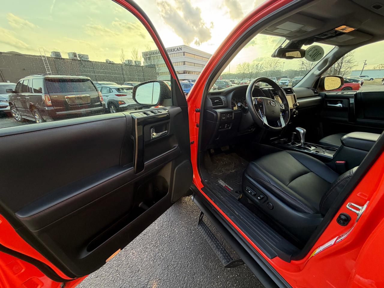 Toyota 4Runner TRD PRO 4WD 2023