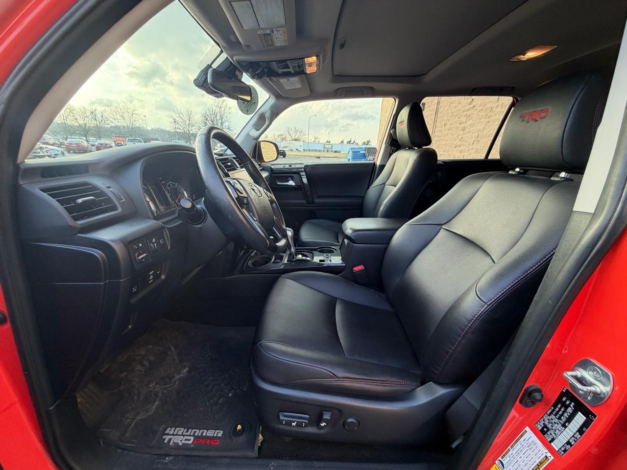 Toyota 4Runner TRD PRO 4WD 2023