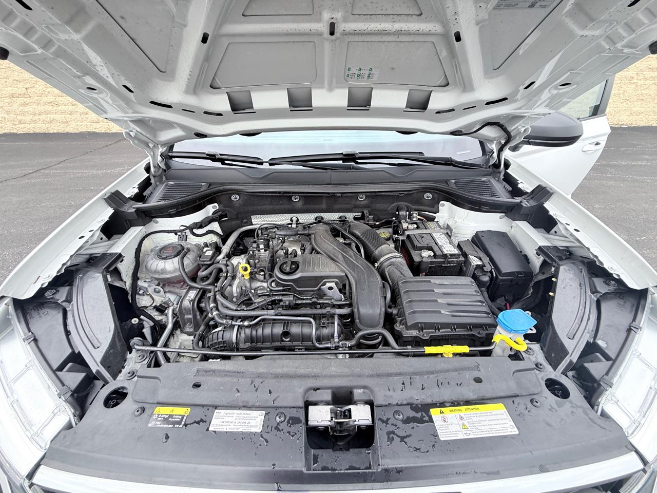 Volkswagen Taos S 2023