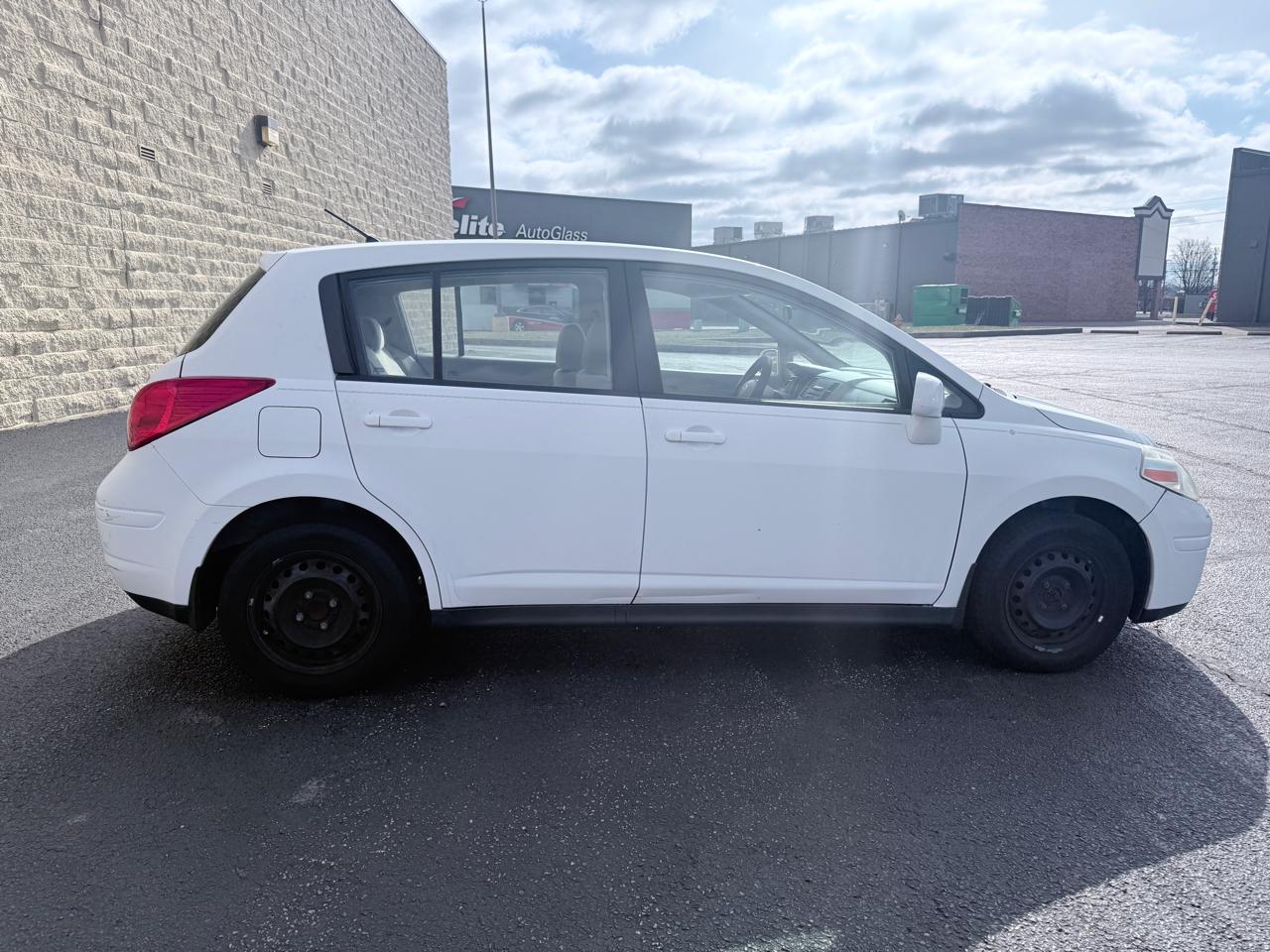 Nissan Versa 1.8 S 2007