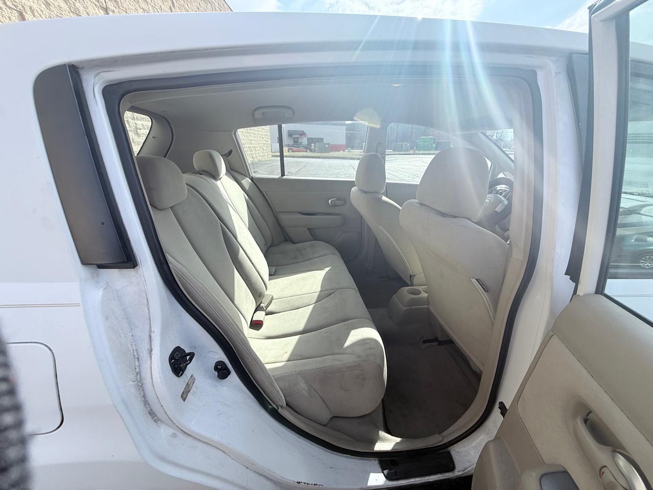 Nissan Versa 1.8 S 2007