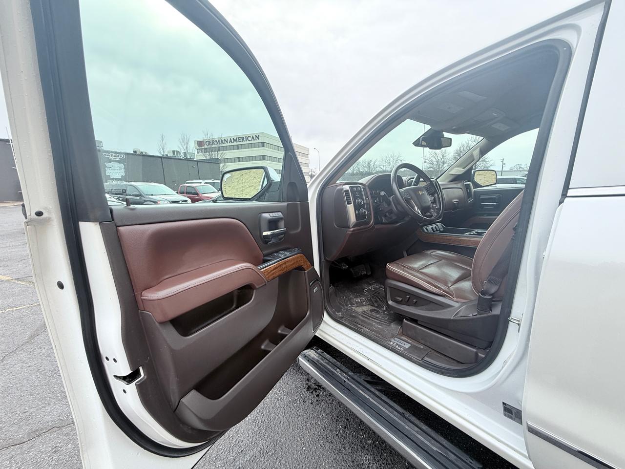 Chevrolet Silverado 1500 High Country Crew Cab Short Box 4WD 2018