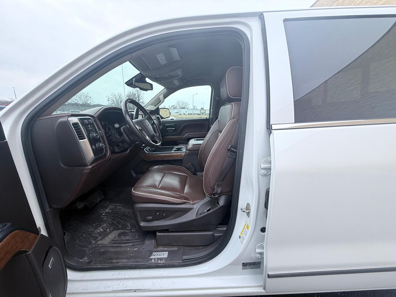 Chevrolet Silverado 1500 High Country Crew Cab Short Box 4WD 2018