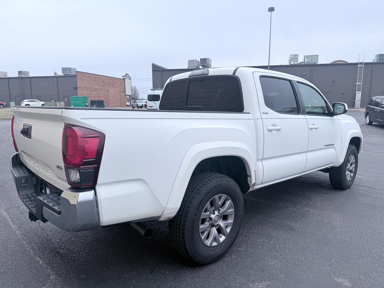Toyota Tacoma SR5 Double Cab Long Bed V6 6AT 2WD 2018