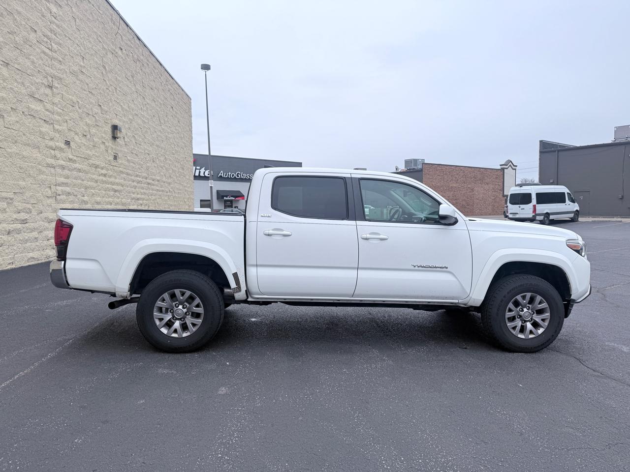 Toyota Tacoma SR5 Double Cab Long Bed V6 6AT 2WD 2018