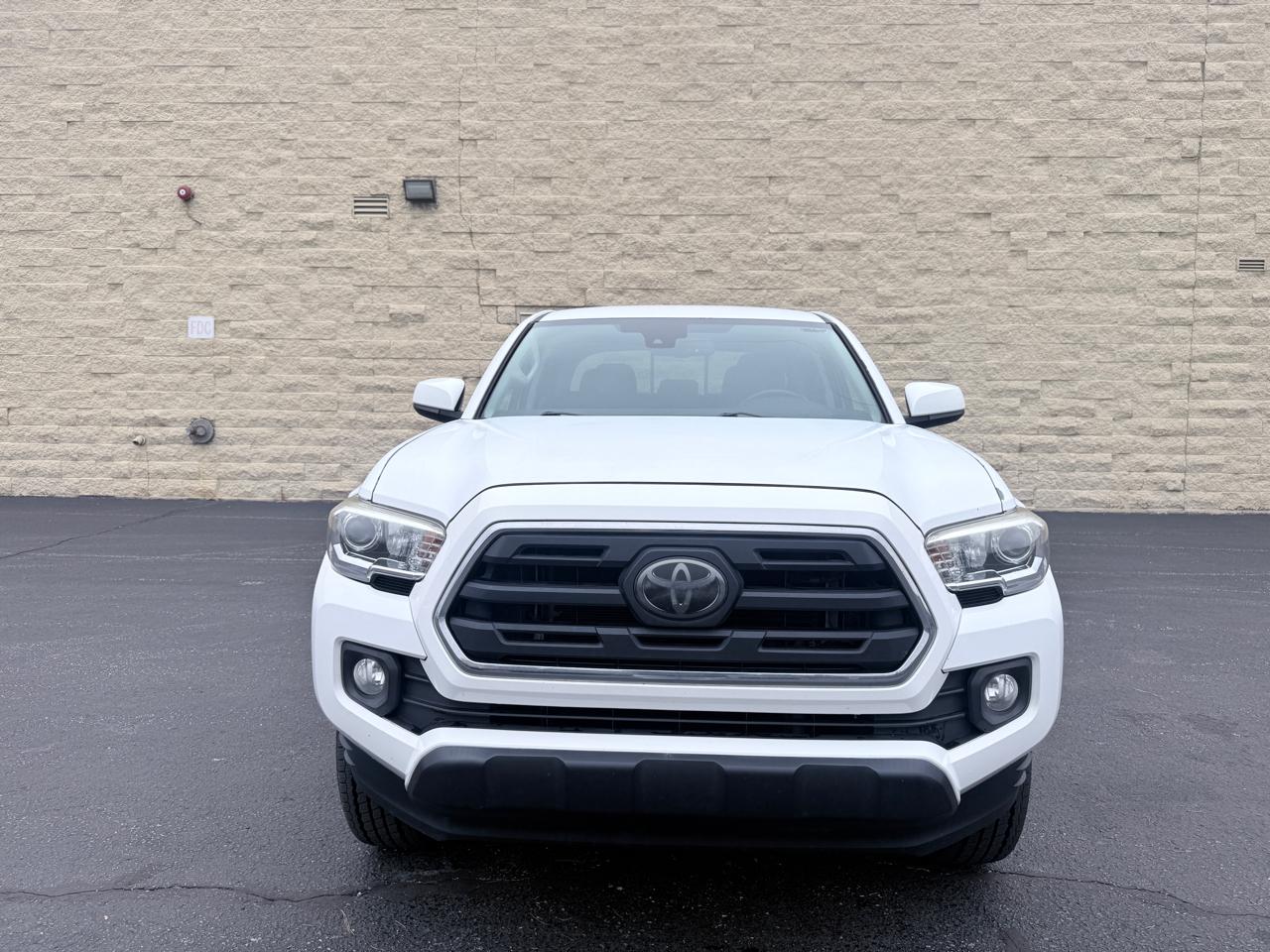 Toyota Tacoma SR5 Double Cab Long Bed V6 6AT 2WD 2018