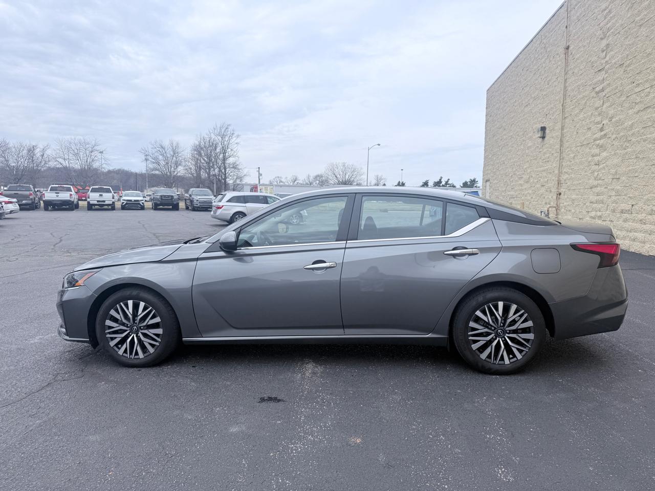 Nissan Altima 2.5 SV 2023