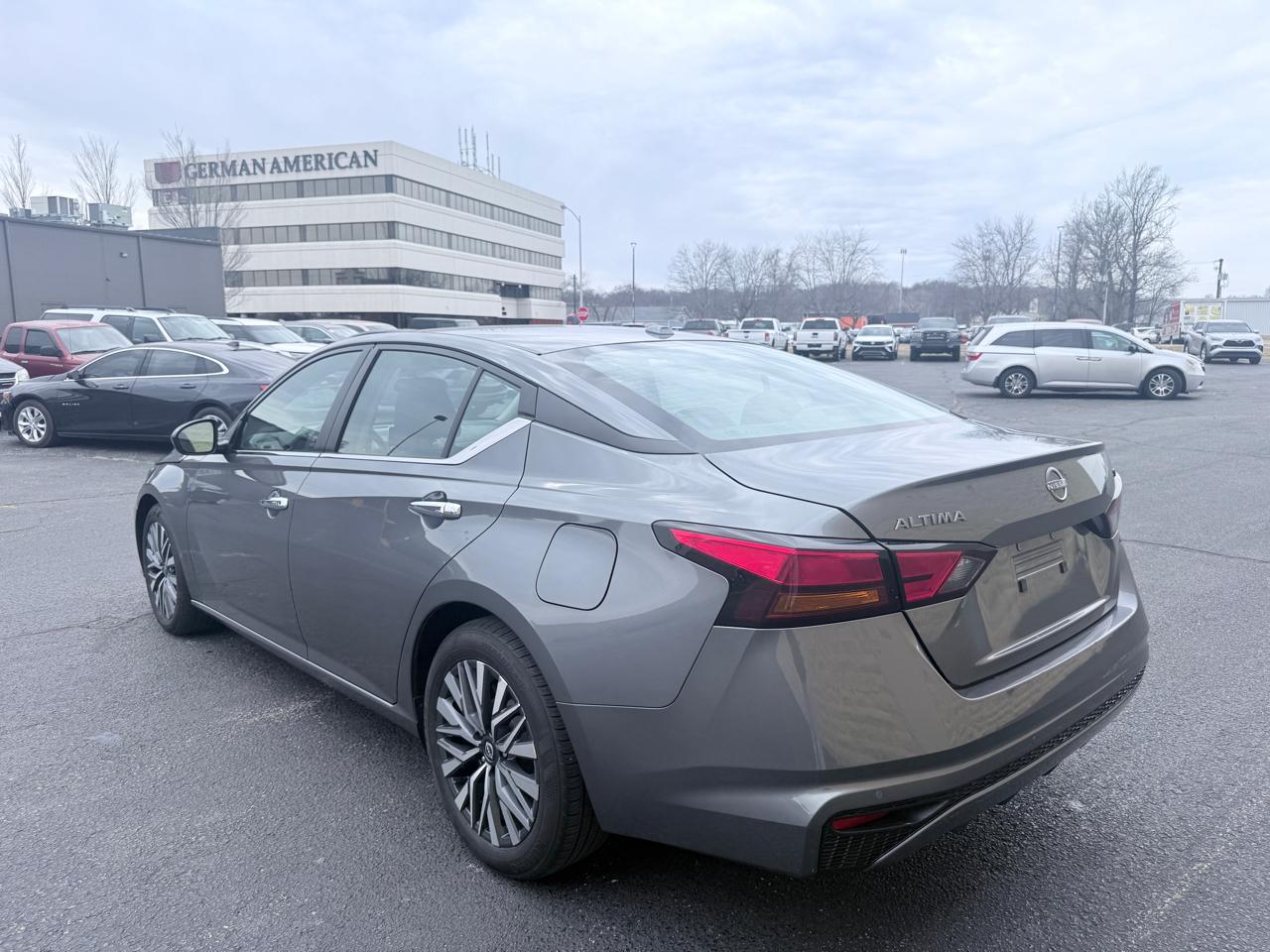 Nissan Altima 2.5 SV 2023