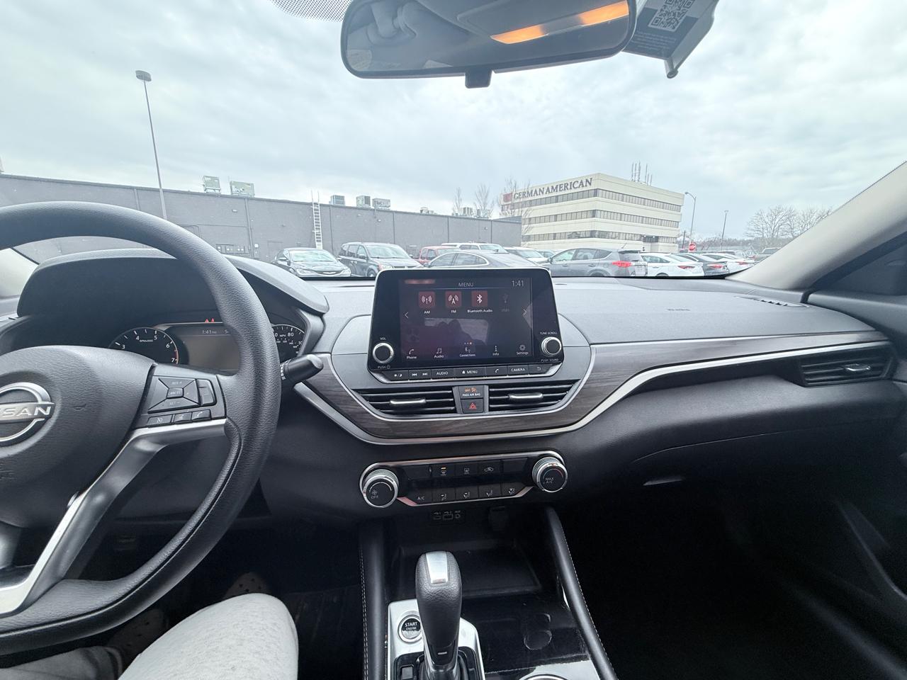 Nissan Altima 2.5 SV 2023