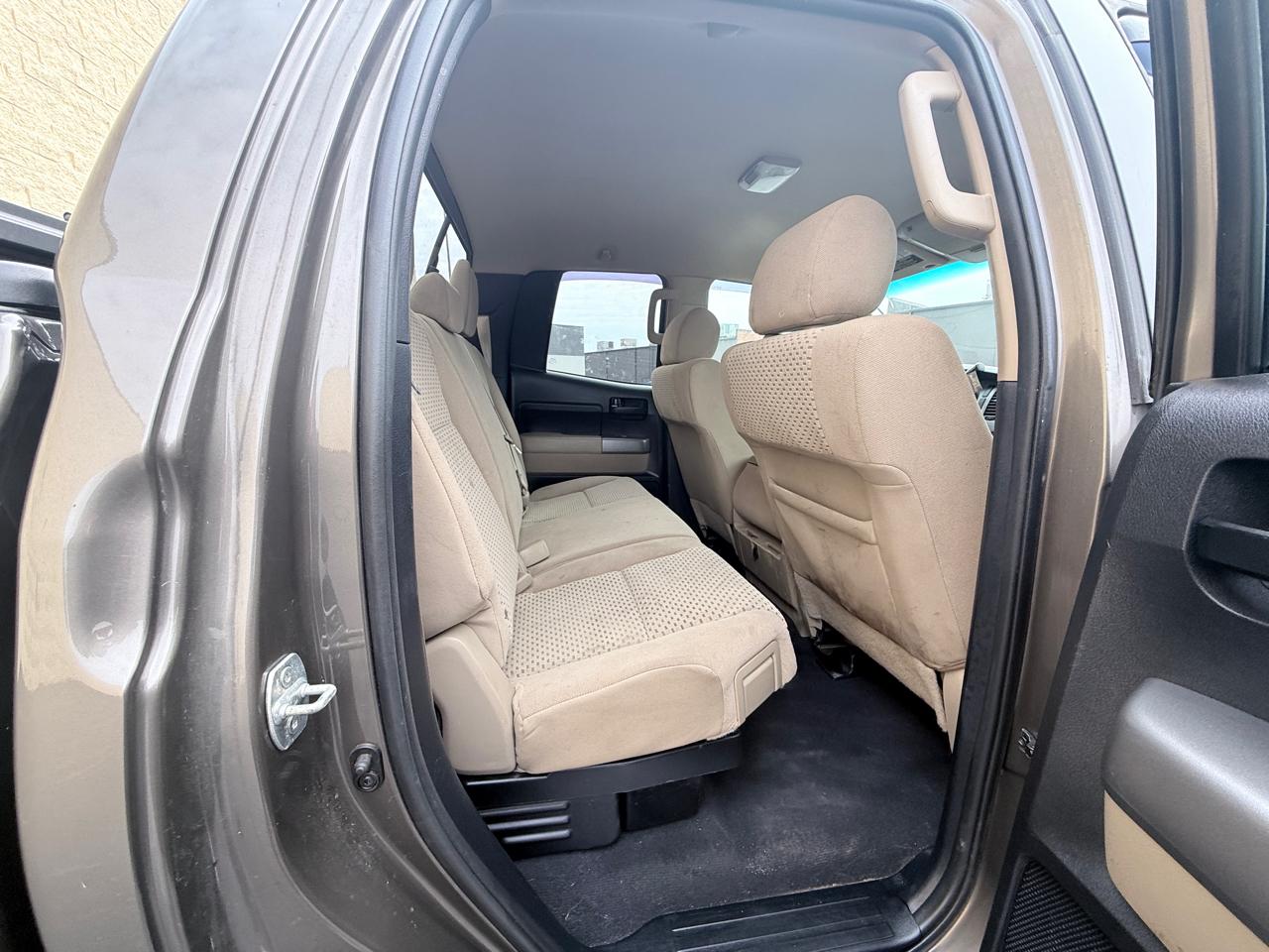 Toyota Tundra Tundra-Grade Double Cab 4.6L 4WD 2013