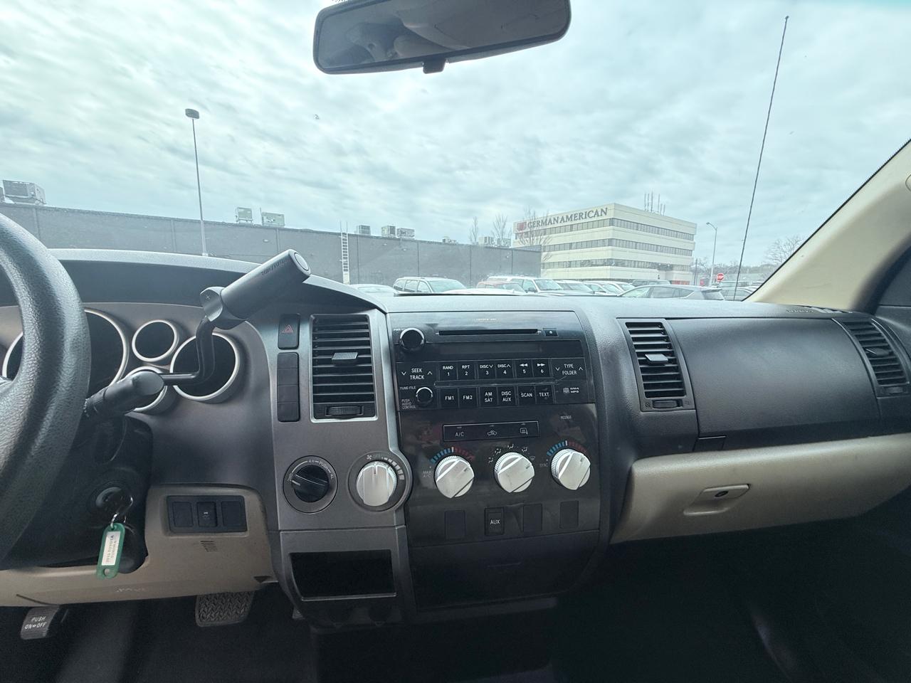 Toyota Tundra Tundra-Grade Double Cab 4.6L 4WD 2013