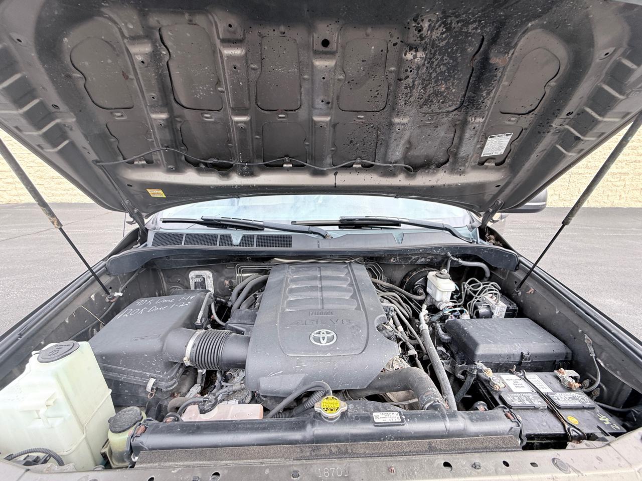 Toyota Tundra Tundra-Grade Double Cab 4.6L 4WD 2013