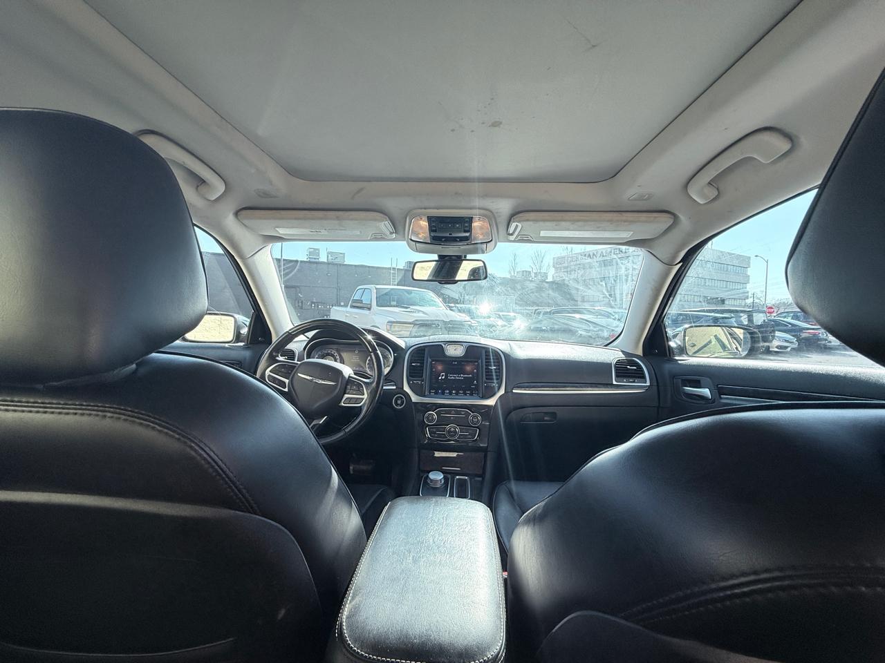 Chrysler 300 Limited RWD 2019