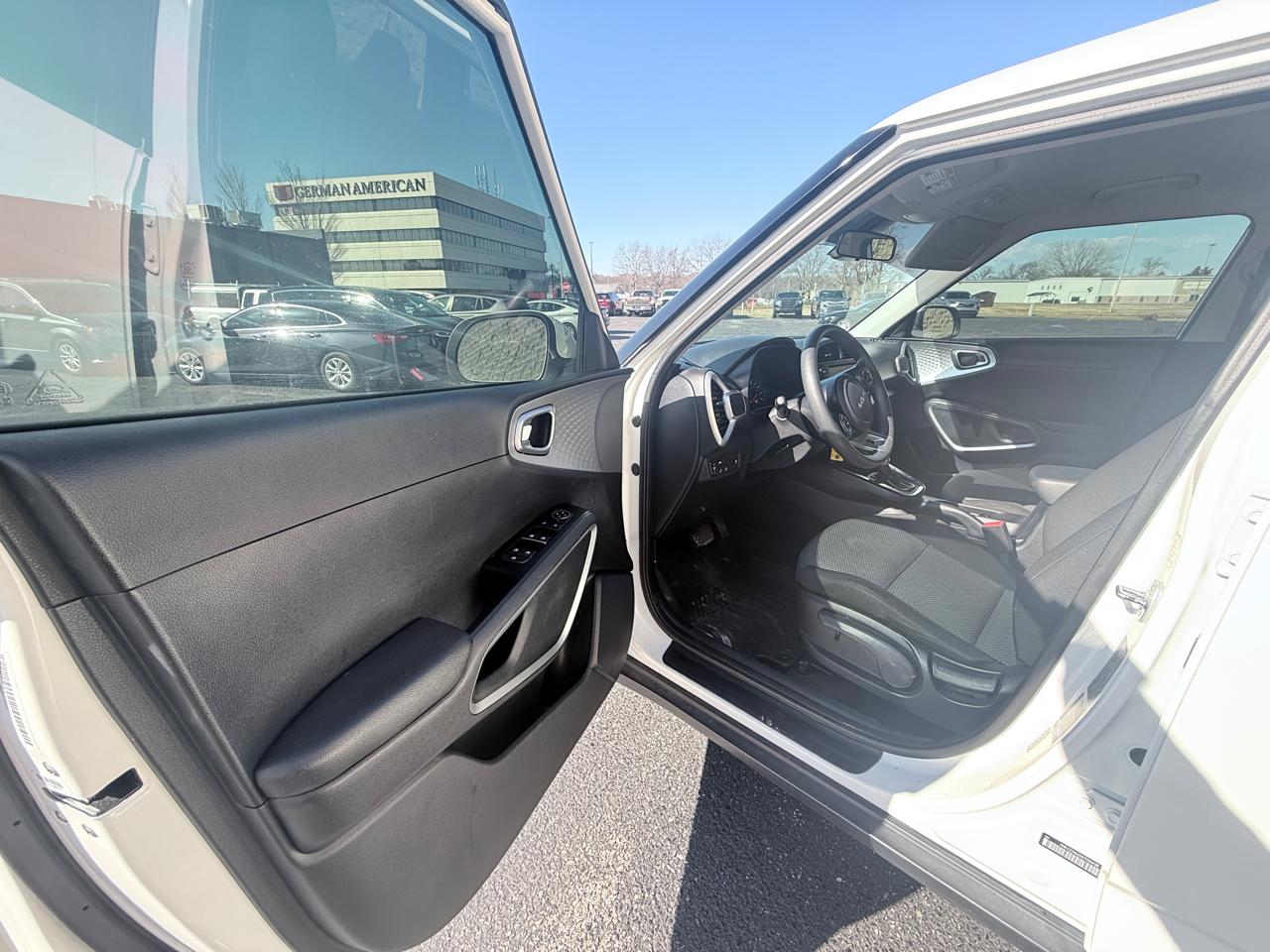 Kia Soul LX CVT 2022
