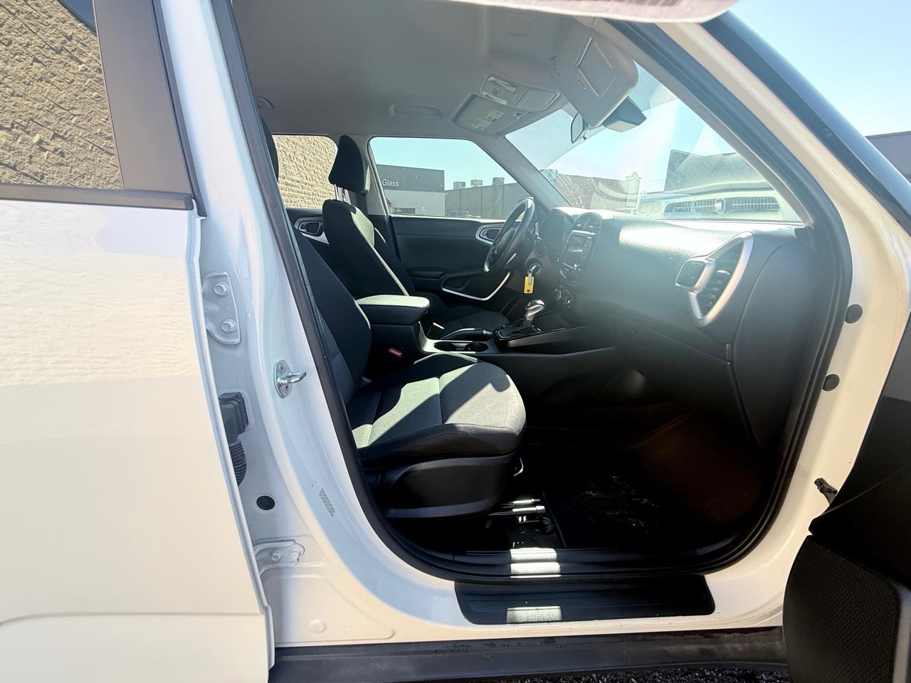 Kia Soul LX CVT 2022