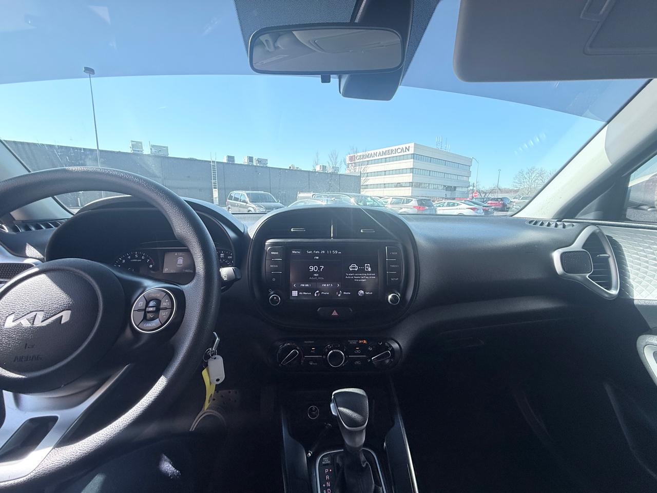 Kia Soul LX CVT 2022