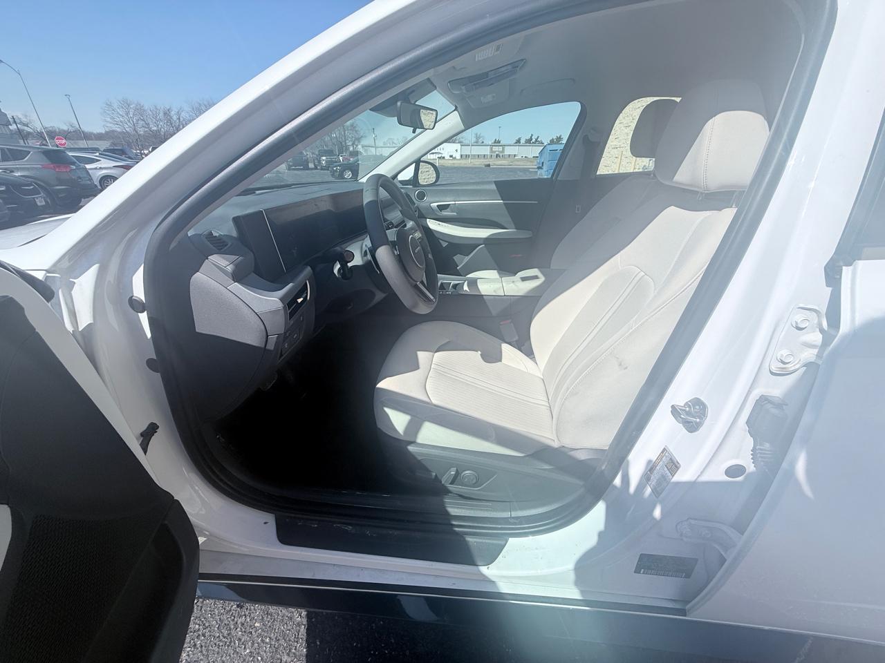 Hyundai Sonata SEL 2024