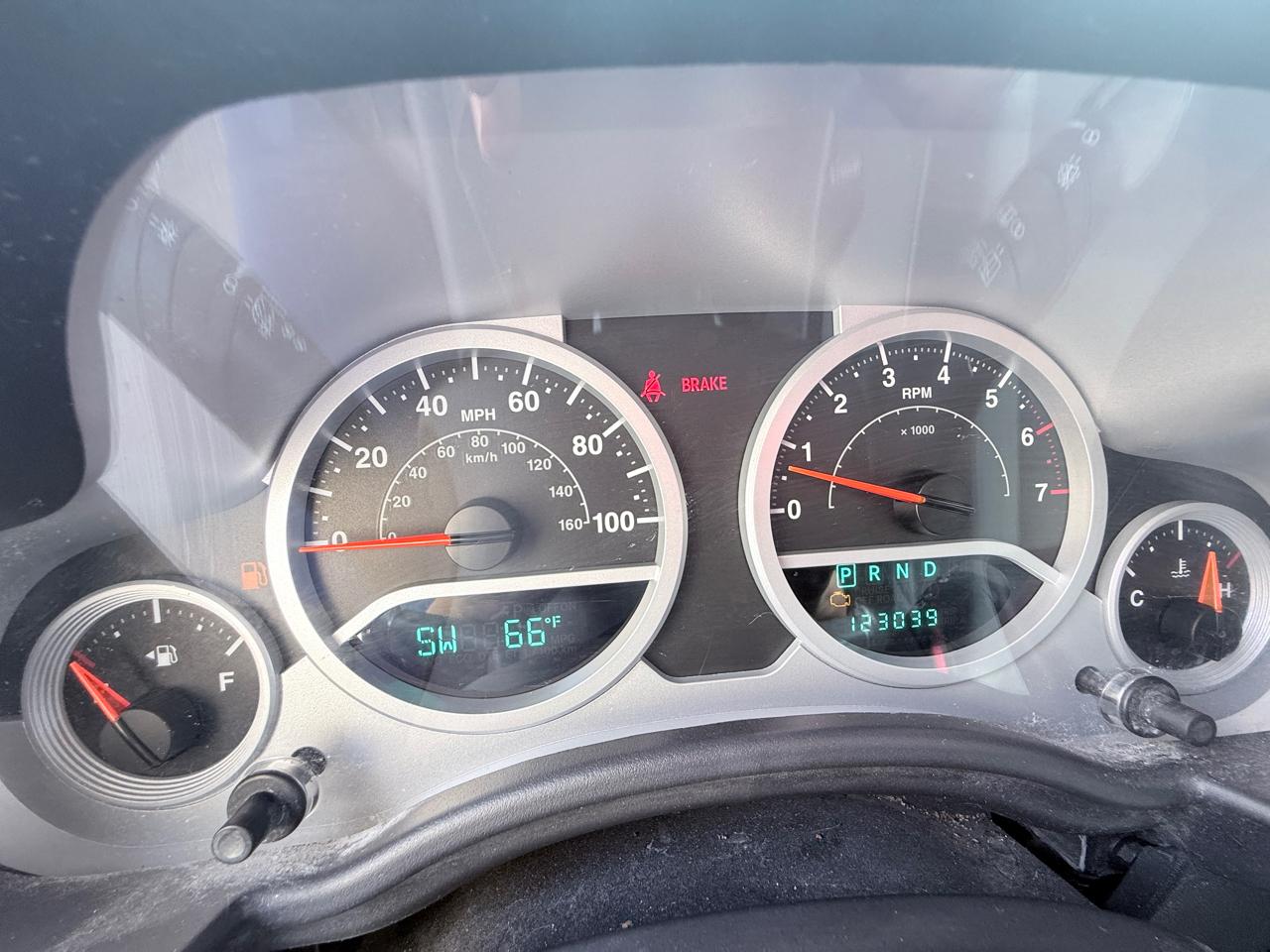 Jeep Wrangler Unlimited Sahara 2WD 2007