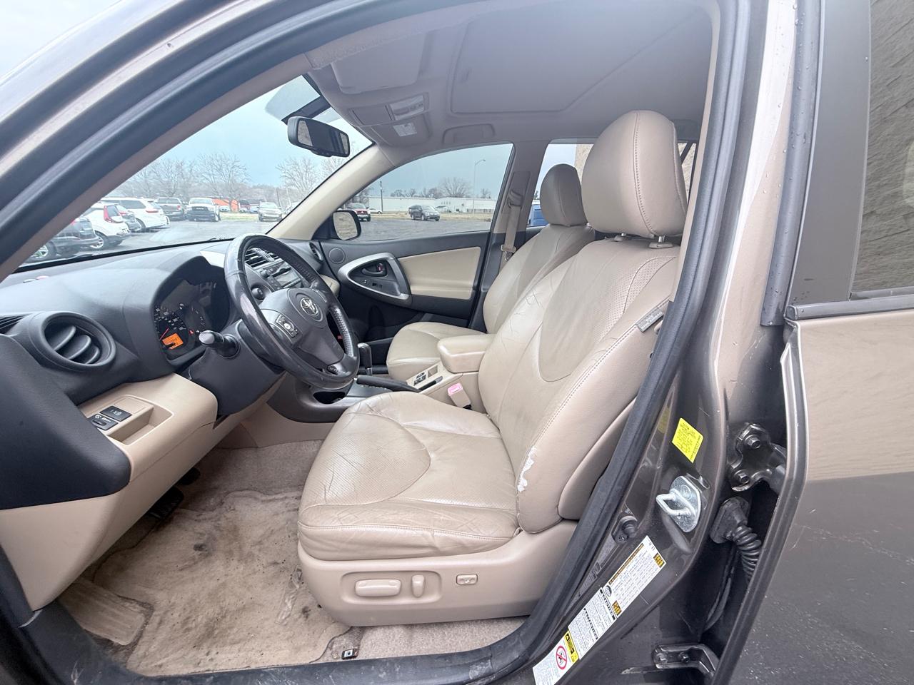 Toyota RAV4 Limited I4 4WD 2010