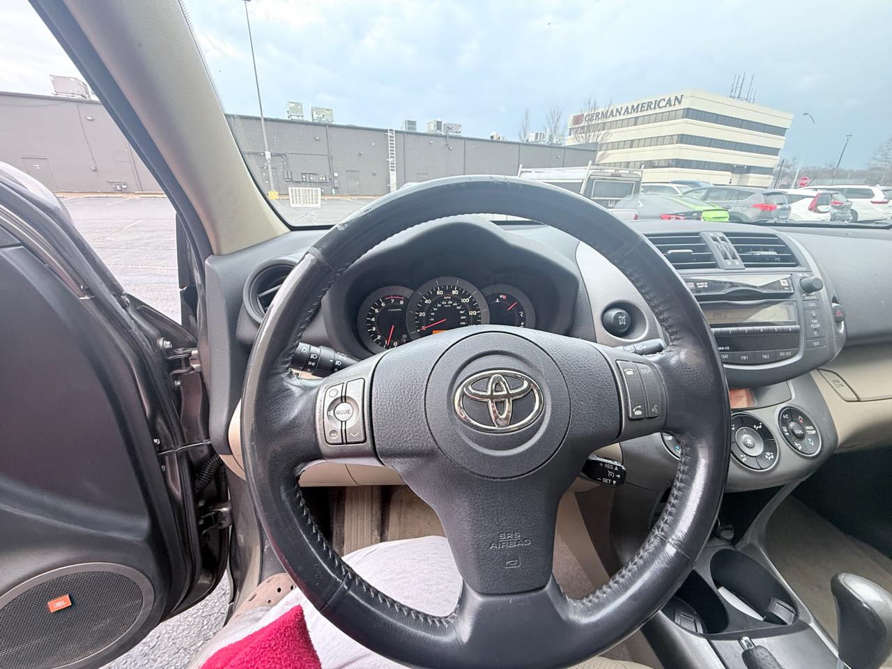 Toyota RAV4 Limited I4 4WD 2010