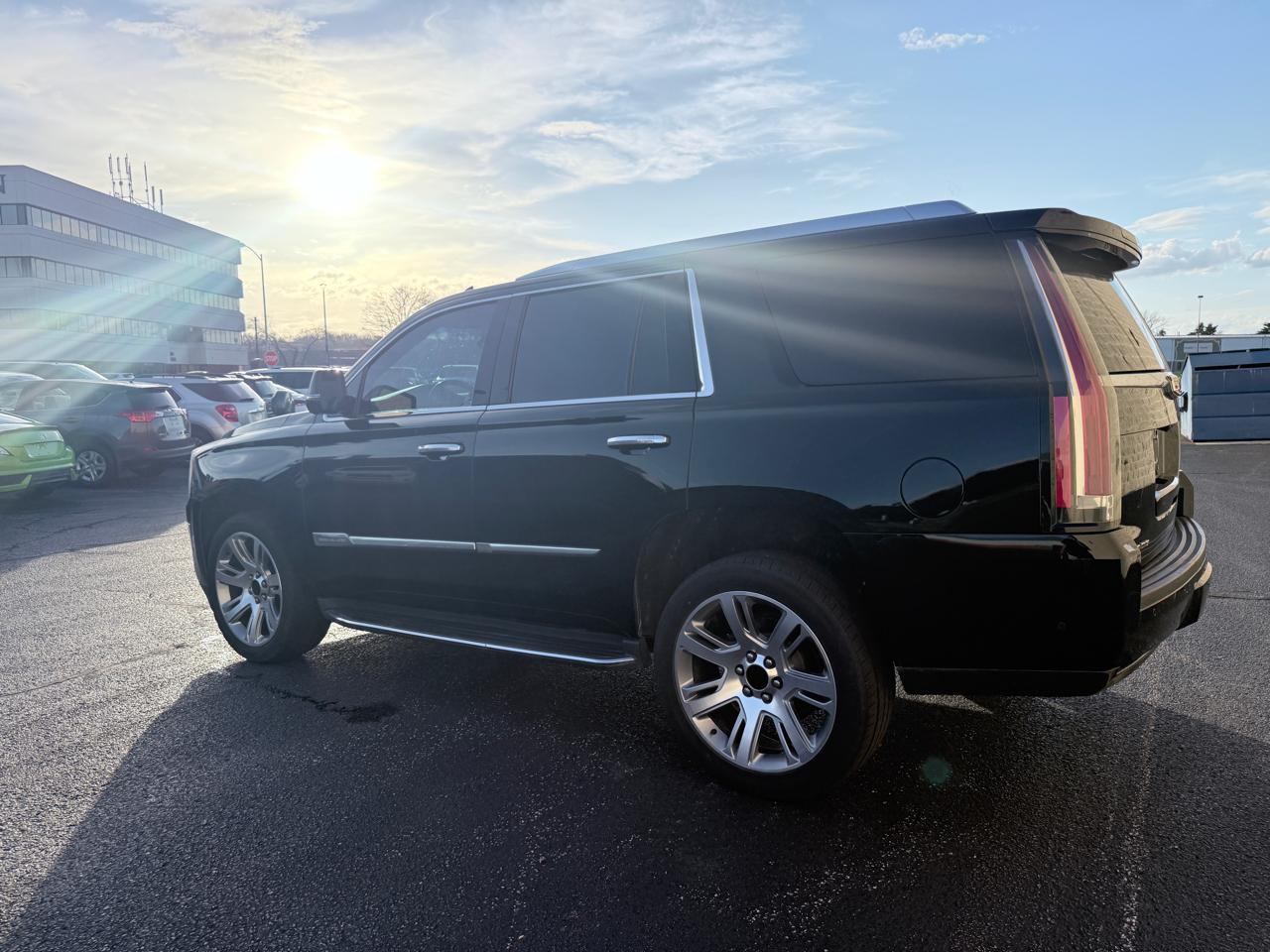 Cadillac Escalade Luxury 4WD 2017