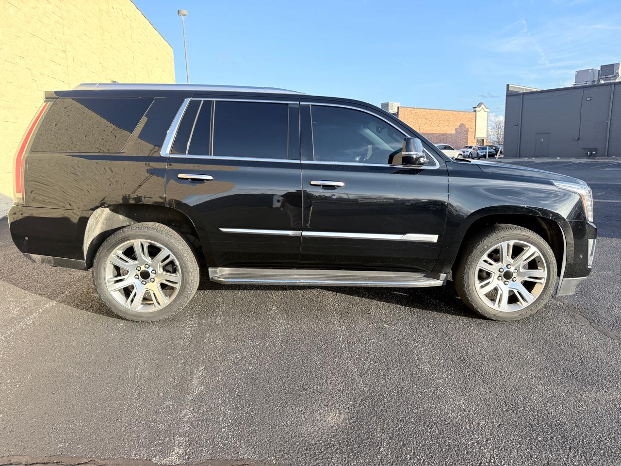 Cadillac Escalade Luxury 4WD 2017