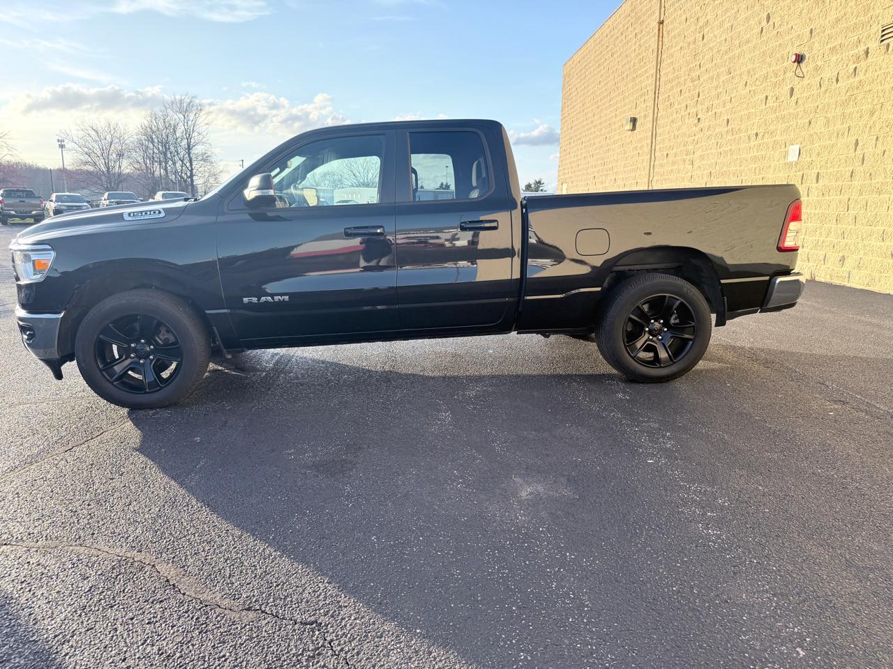 RAM 1500 Big Horn Quad Cab 4WD 2022