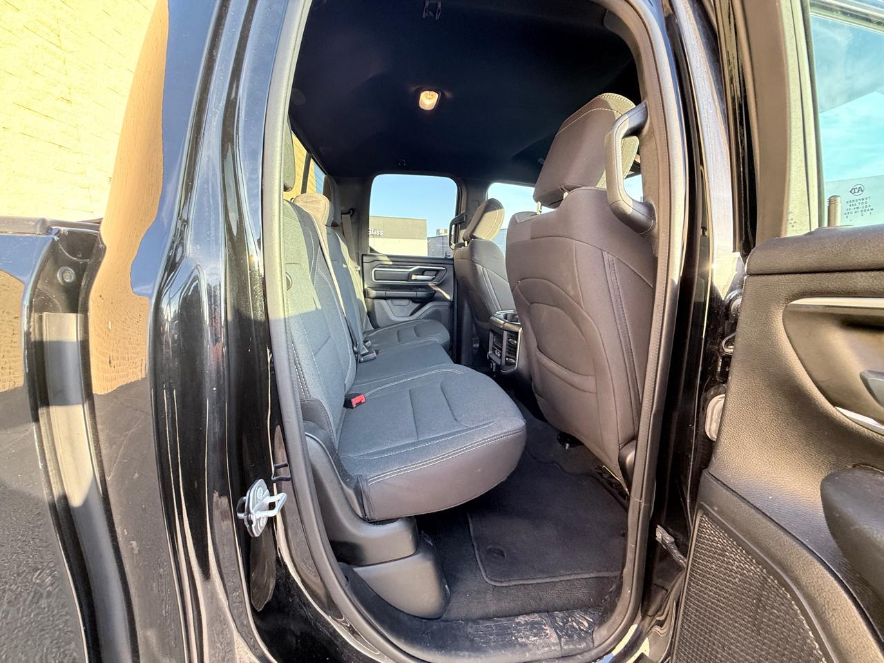 RAM 1500 Big Horn Quad Cab 4WD 2022