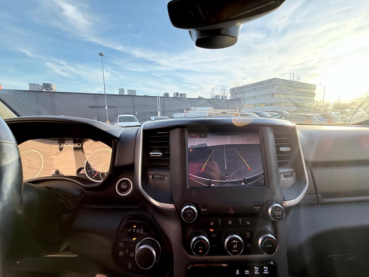 RAM 1500 Big Horn Quad Cab 4WD 2022