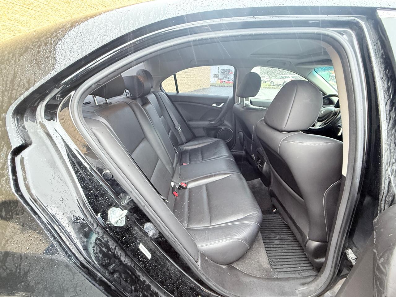 Acura TSX 5-speed AT 2012