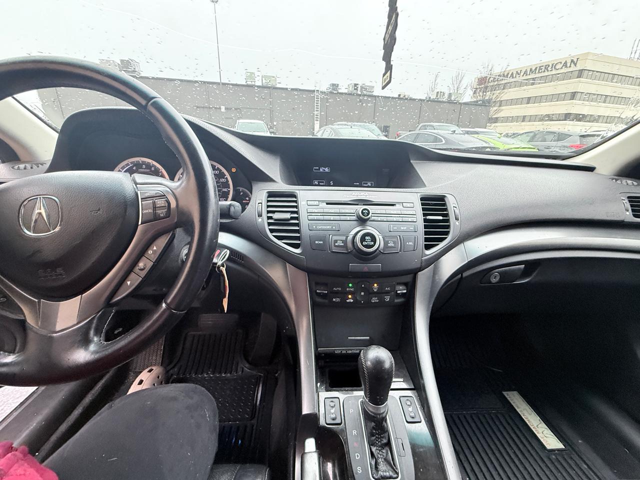 Acura TSX 5-speed AT 2012