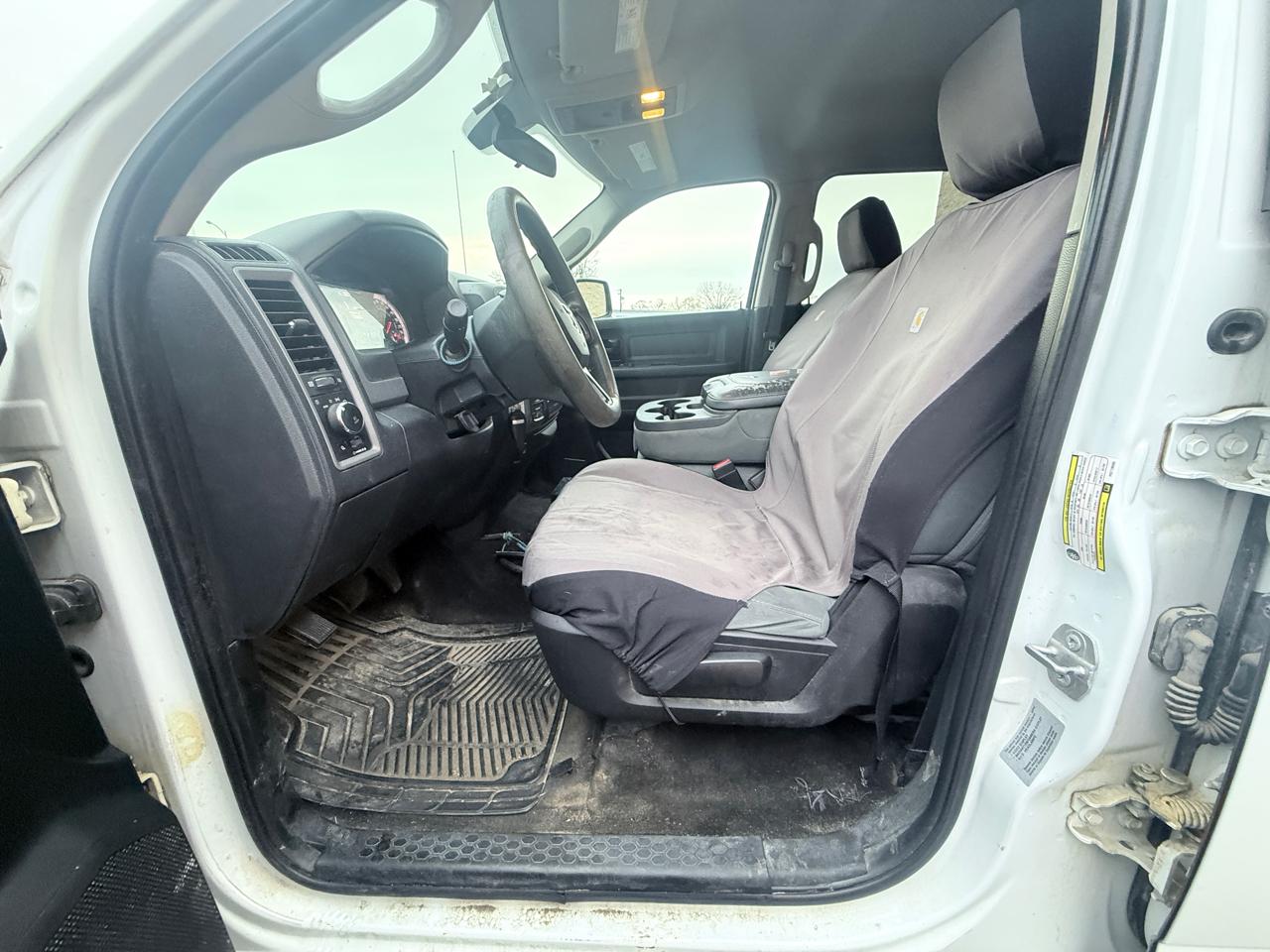 RAM 1500 Tradesman Crew Cab SWB 4WD 2017