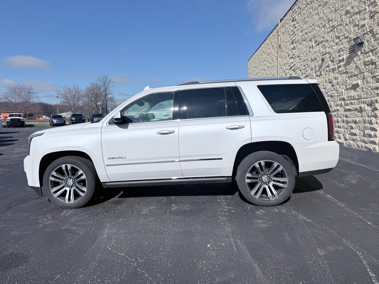 GMC Yukon Denali 4WD 2020